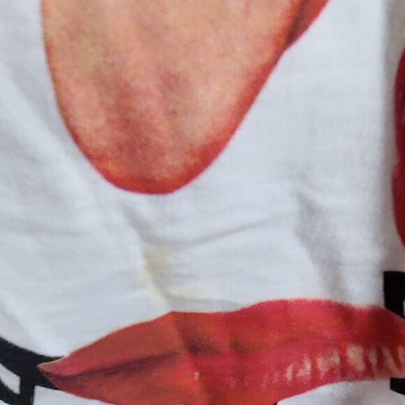 Miley Twerk shirt    - Picture 4 of 9